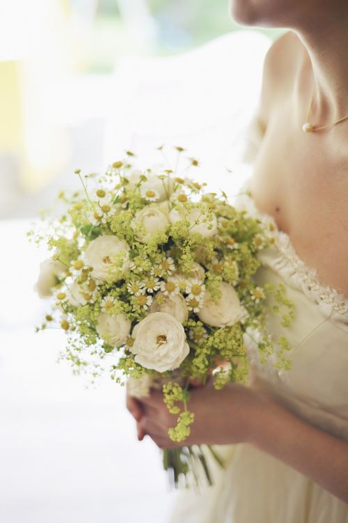beautiful bouquet bride