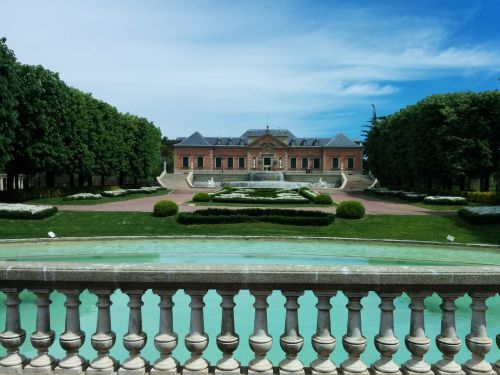 beautiful garden building barcelona