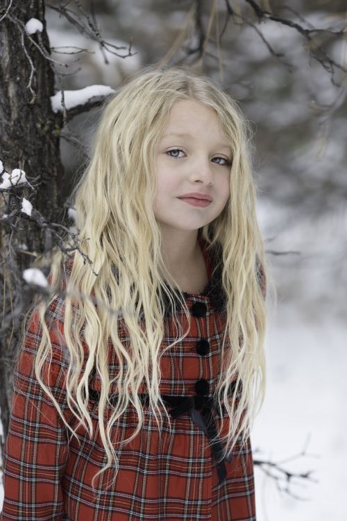beautiful girl winter snow
