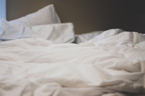 bed sheets pillows