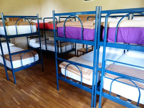 beds youth hostel bunk beds