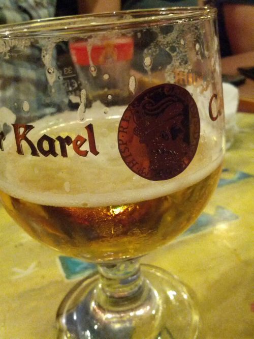 beer glass bar