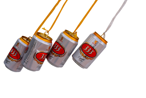 beer cans 333 background