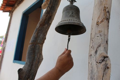bell hand annunciation
