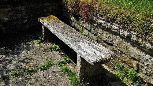 bench rotten worn