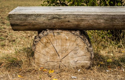 bench wooden strain
