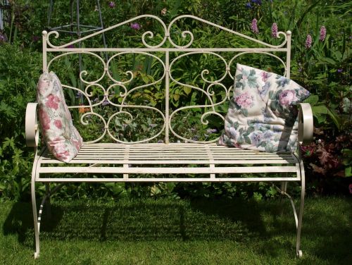 bench seat garden