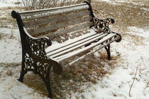 bench park snow