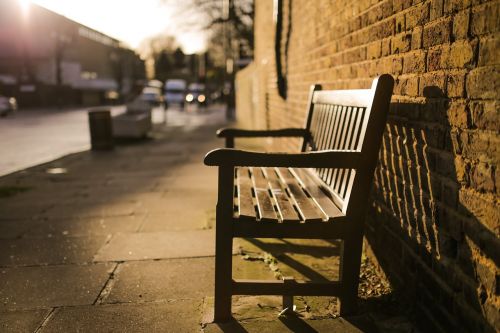 bench settle urban
