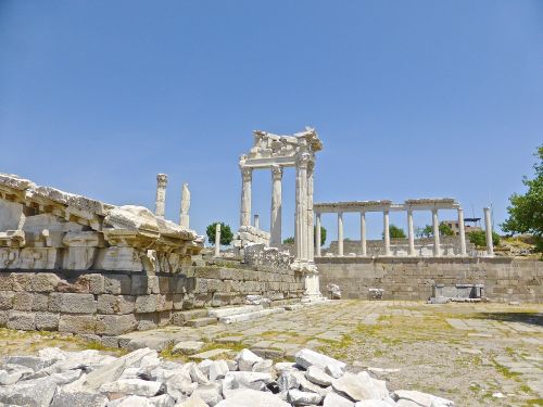 bergama ruins turkey