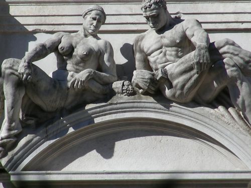 bergamo statues italy