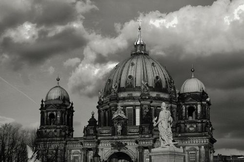 berlin dom capital