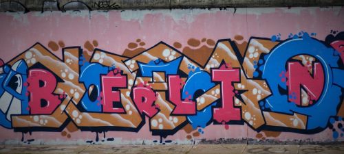 berlin wall graffiti