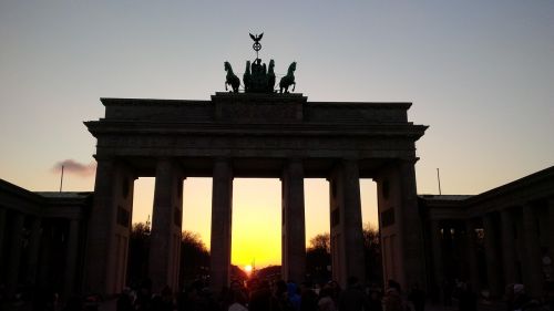 berlin brandembugertor sonneuntergang