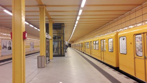 berlin east subway