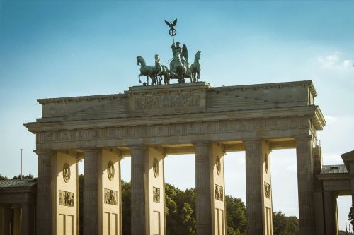 berlin brandenburg gate goal