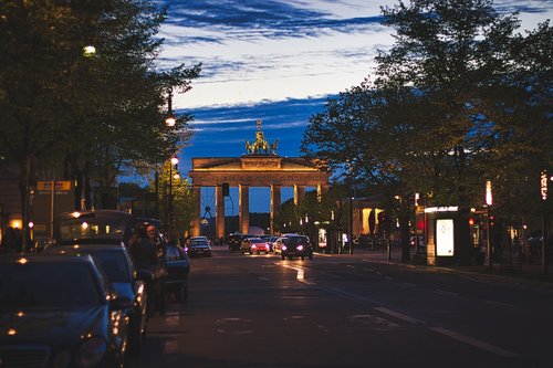 berlin  night  architecture