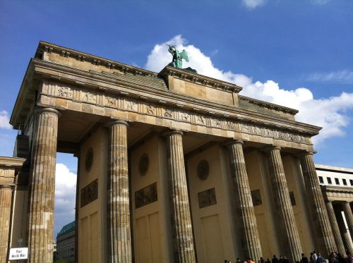 berlin brandenburg gate landmark