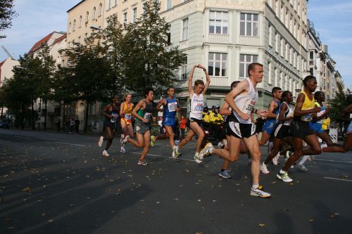 berlin marathon runners
