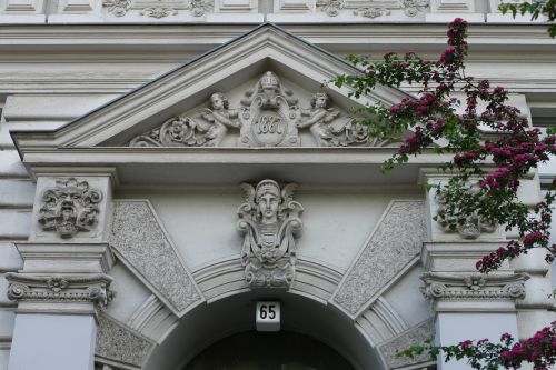 berlin kreuzberg house entrance