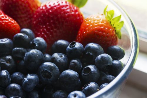 berries blueberries bowl
