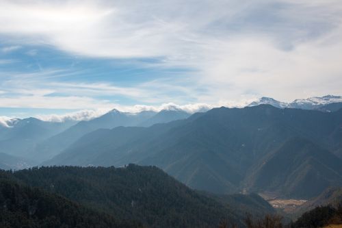 bhutan mountains chelela pass