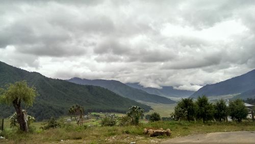 bhutan mountain valley