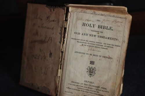 bible holy christianity