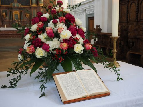 bible wedding altar bouquet