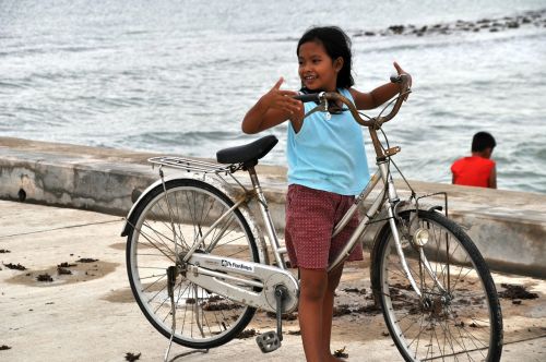 bike philippines sea
