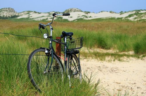 bike dunes sand