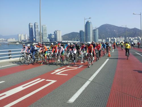 bike fest gwangan bridge bike contest