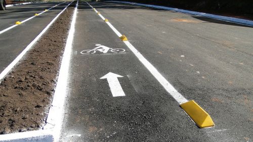 bike path asphalt traffic signal