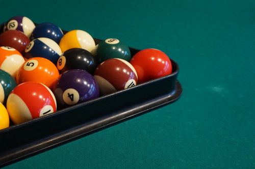 billiards balls play