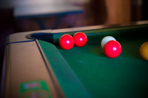billiards bar green