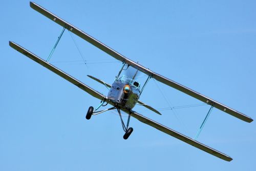 biplane double-decker propeller