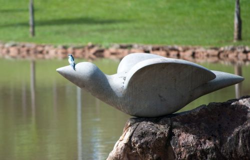 bird statue stone sculpture