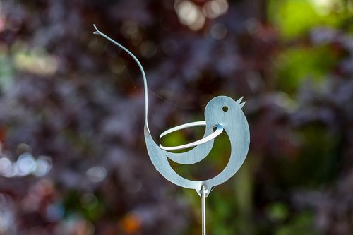 bird  aluminium  figure