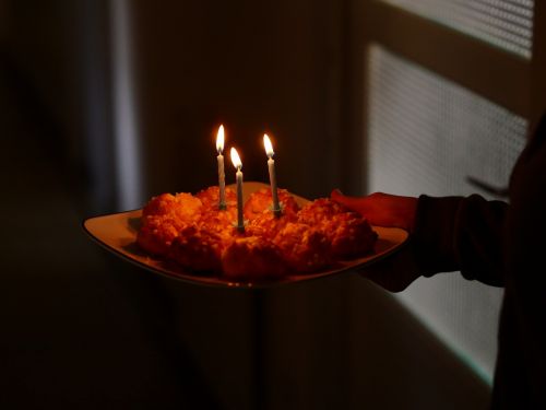 birthday candlelight cake