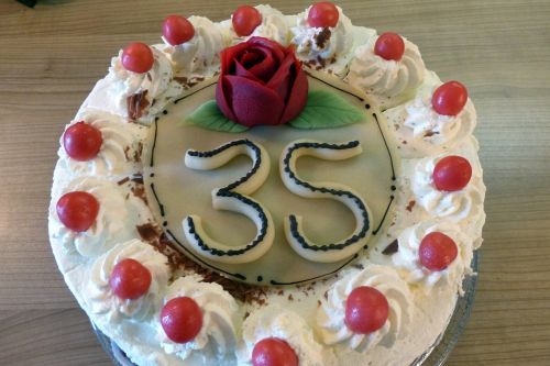 birthday cake cake sweetness