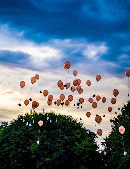 birthday party  letting go  balloons