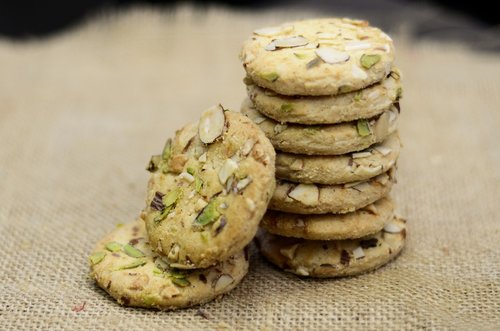 biscuit  cookies  food