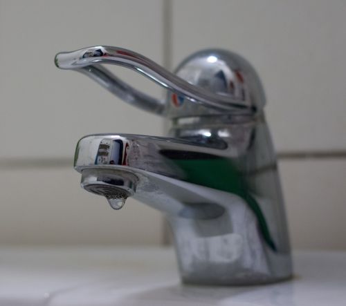 tap water bathroom faucet