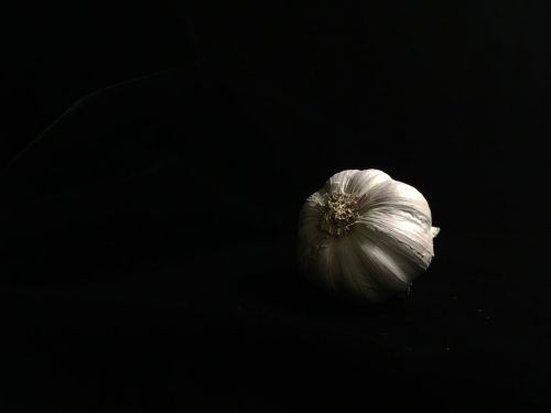black low key garlic