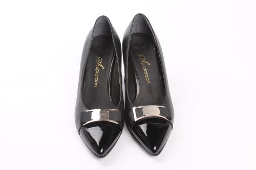 black shoe shoe dress shoes