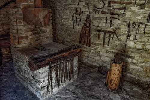 blacksmith's  tools  forge