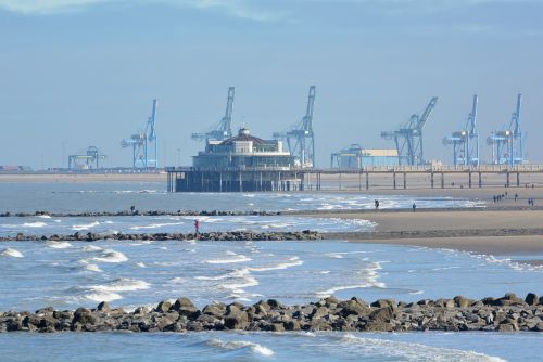 blankenberge sea breakwater