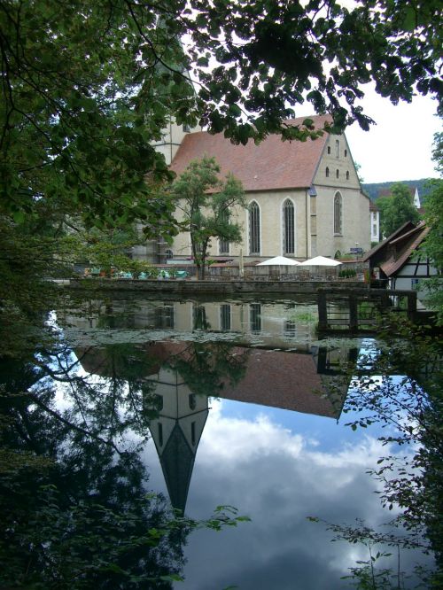 blautopf mirroring water