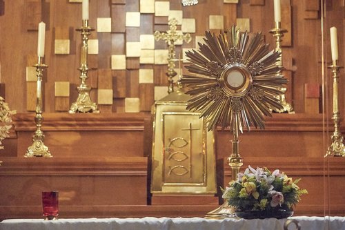 blessed sacrament  eucharist  exhibition