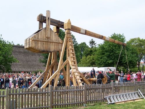 blide catapult middle ages